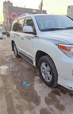 تويوتا لاندكروزر